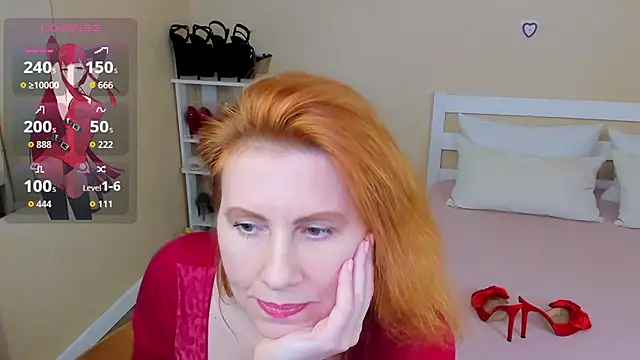 Snapshot of FoxySophia chatting on 03/07/26, 10:43 FoxySophia online show from 03/07/26, 10:43