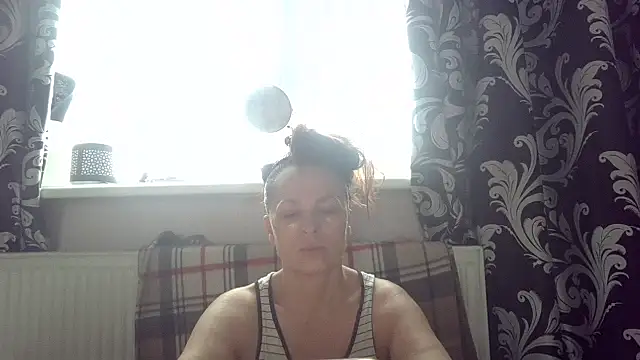 LindaStarS online show from 03/26/26, 05:06