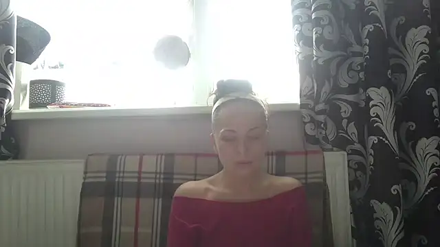 LindaStarS online show from 04/12/26, 05:11