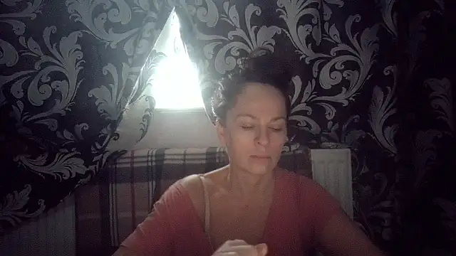 LindaStarS online show from 11/30/25, 07:31