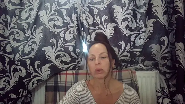 LindaStarS online show from 11/02/25, 07:57