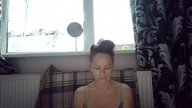 LindaStarS online show from 04/03/26, 04:19