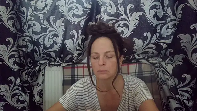 LindaStarS online show from 11/01/25, 08:19