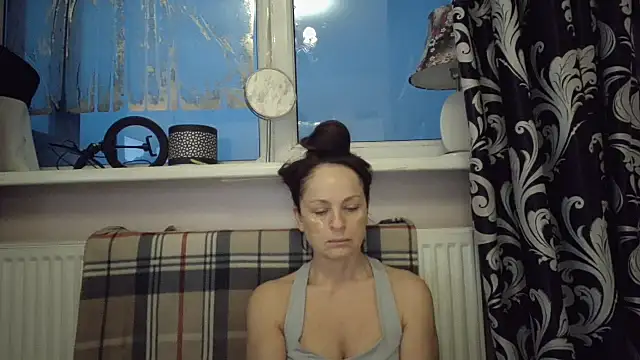 LindaStarS online show from 02/18/26, 04:43