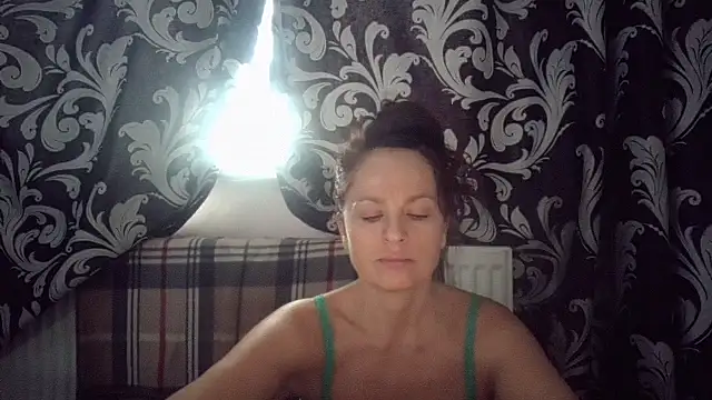 LindaStarS online show from 11/24/25, 12:27