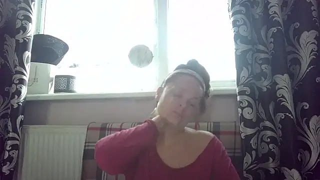 LindaStarS online show from 04/15/26, 04:07