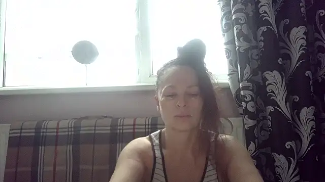 LindaStarS online show from 04/02/26, 04:52