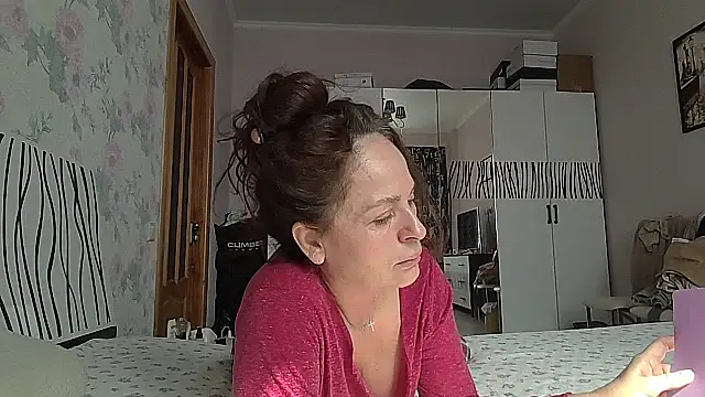 LindaStarS online show from 04/13/26, 11:47