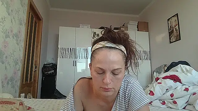 LindaStarS online show from 05/16/26, 04:39