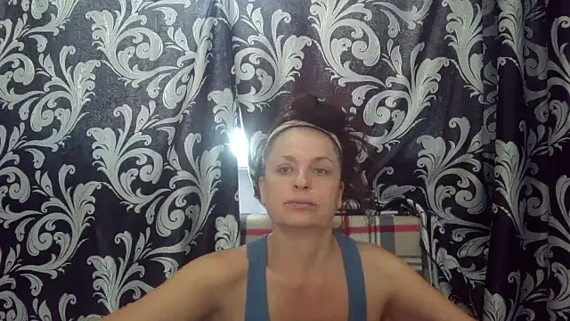 Snapshot of LindaStarS chatting on 06/11/26, 05:59 LindaStarS online show from 06/11/26, 05:59