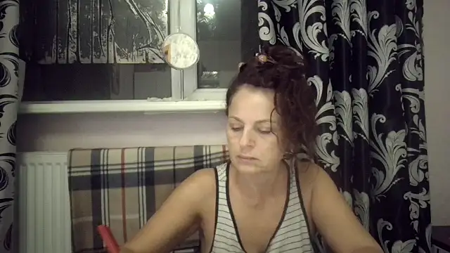 LindaStarS online show from 11/10/25, 07:52