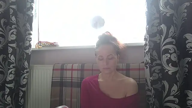 LindaStarS online show from 04/09/26, 05:42