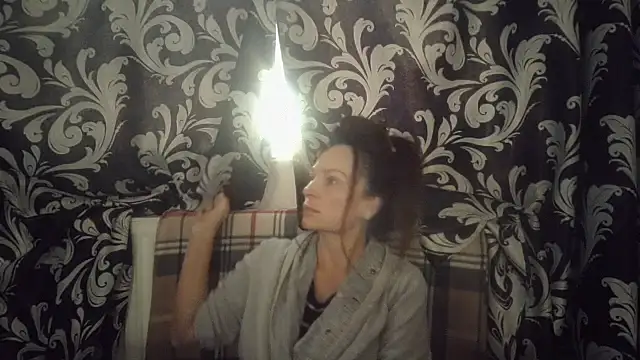 LindaStarS online show from 10/21/25, 02:49