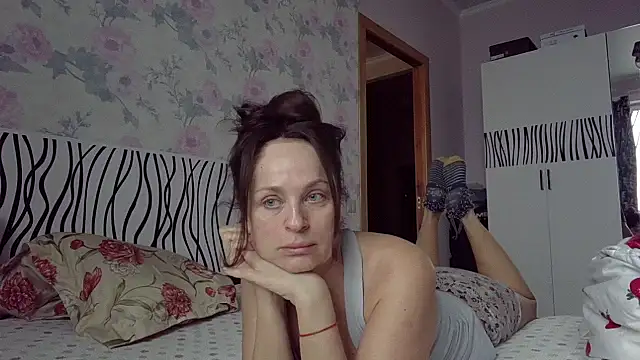 LindaStarS online show from 02/13/26, 01:55