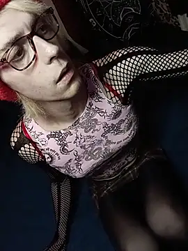 Snapshot of jessysky723 chatting on 12/15/25, 10:21 jessysky723 online show from 12/15/25, 10:21