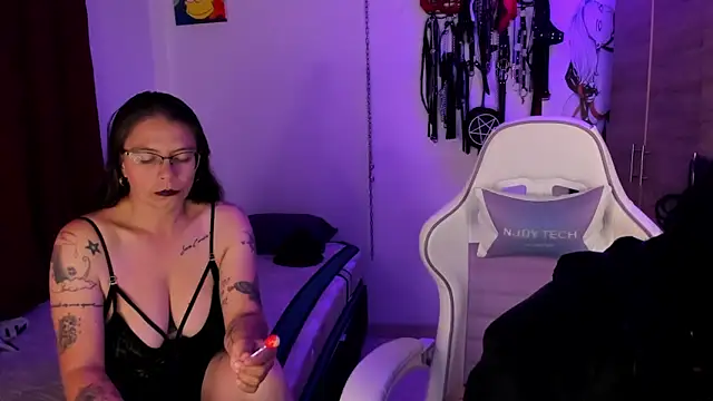 dungeongirls online show from 03/14/26, 08:26