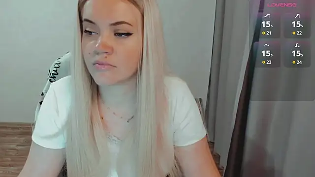 AllAboutLoveXx online show from 10/28/25, 07:29