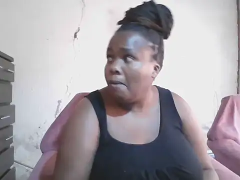 Snapshot of sexybigboobz chatting on 10/21/25, 08:47 sexybigboobz online show from 10/21/25, 08:47