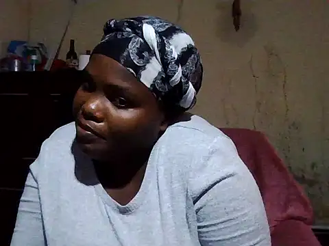 Snapshot of sexybigboobz chatting on 12/14/25, 03:06 sexybigboobz online show from 12/14/25, 03:06