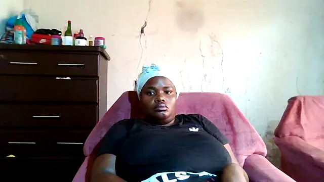 Snapshot of sexybigboobz chatting on 12/03/25, 05:30 sexybigboobz online show from 12/03/25, 05:30