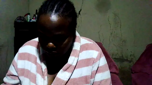 Snapshot of sexybigboobz chatting on 07/13/26, 03:50 sexybigboobz online show from 07/13/26, 03:50