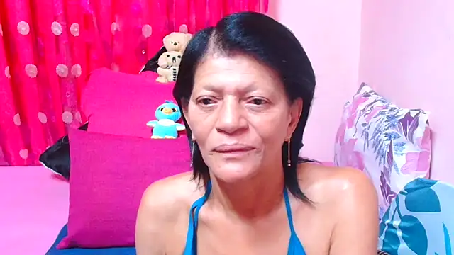 Snapshot of SLUTTYROXY chatting on 02/20/26, 08:05 SLUTTYROXY online show from 02/20/26, 08:05