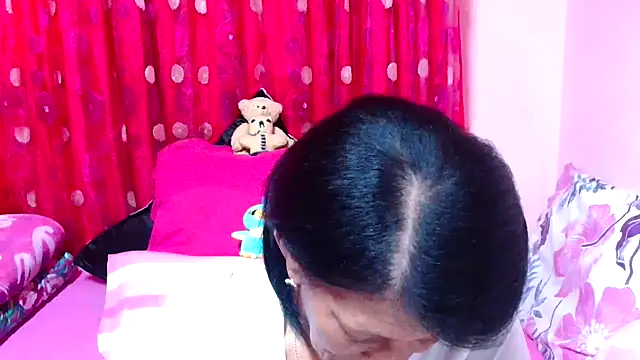 SLUTTYROXY online show from 11/10/25, 04:17