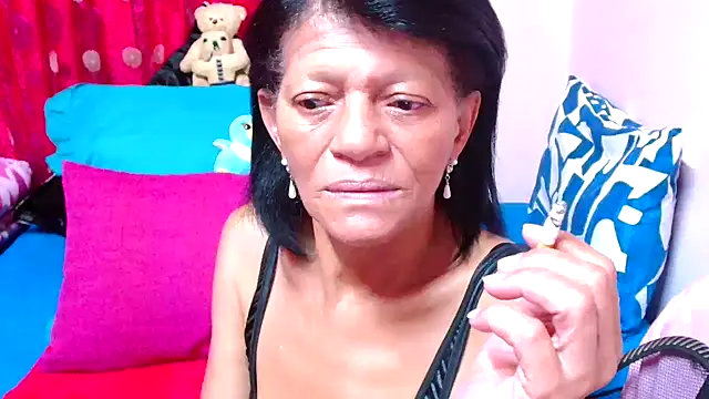 SLUTTYROXY online show from 11/18/25, 03:04