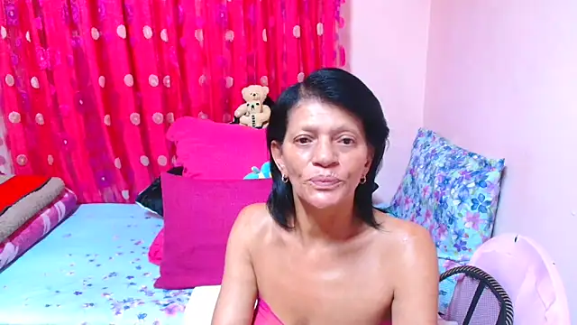 SLUTTYROXY online show from 03/17/26, 05:49