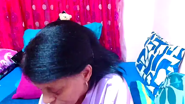 SLUTTYROXY online show from 10/20/25, 07:09