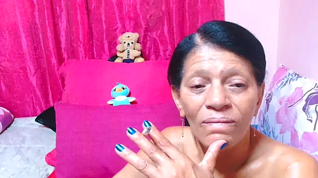 Snapshot of SLUTTYROXY chatting on 01/10/26, 07:36 SLUTTYROXY online show from 01/10/26, 07:36