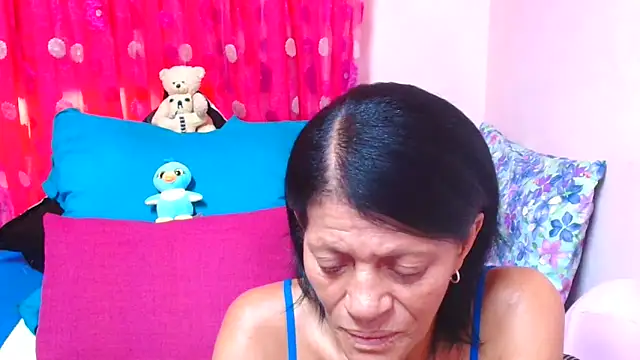 Snapshot of SLUTTYROXY chatting on 02/17/26, 08:11 SLUTTYROXY online show from 02/17/26, 08:11