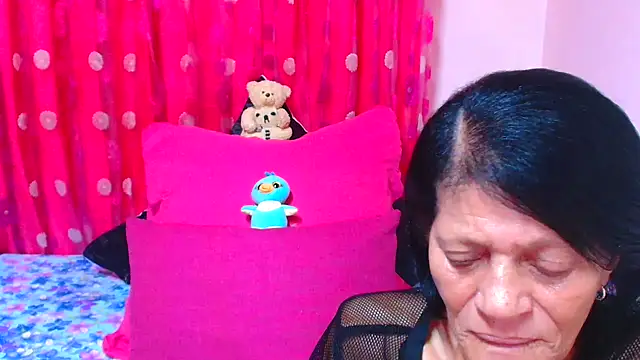 SLUTTYROXY online show from 03/18/26, 06:31