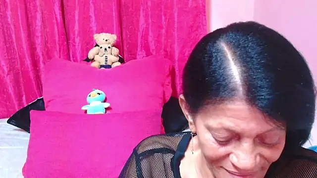 Snapshot of SLUTTYROXY chatting on 01/08/26, 07:09 SLUTTYROXY online show from 01/08/26, 07:09