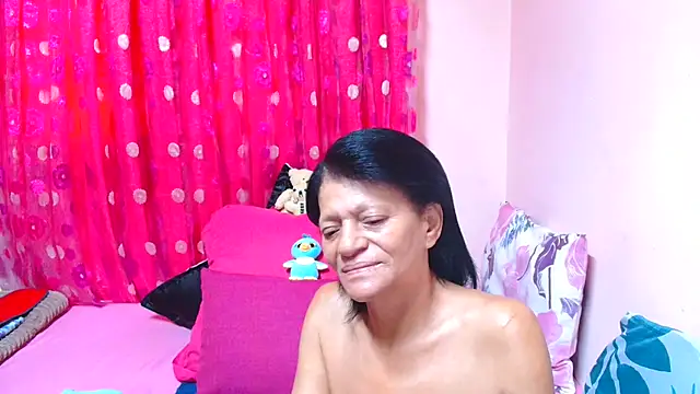 Snapshot of SLUTTYROXY chatting on 02/22/26, 04:59 SLUTTYROXY online show from 02/22/26, 04:59