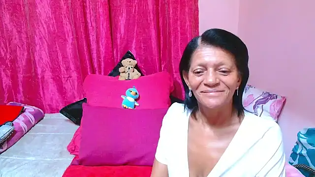 Snapshot of SLUTTYROXY chatting on 01/15/26, 06:22 SLUTTYROXY online show from 01/15/26, 06:22