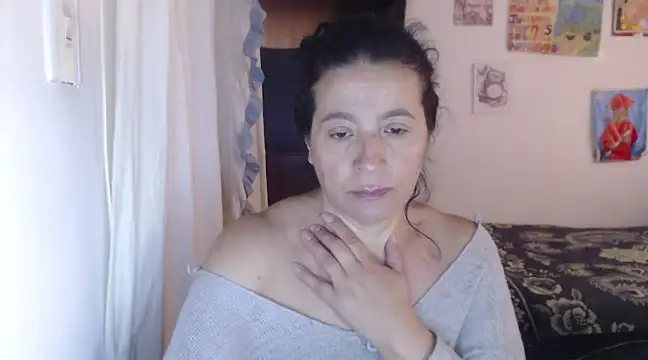 stefilove10 online show from 02/19/25, 02:44