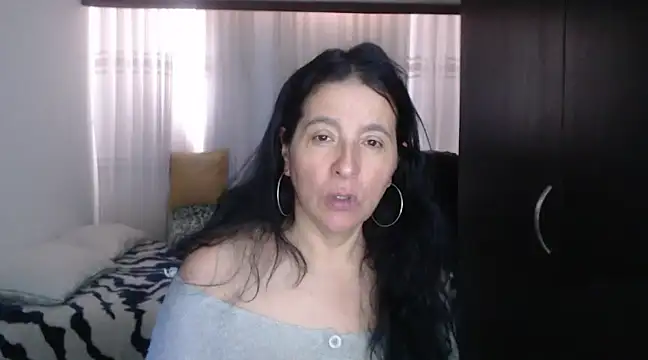 stefilove10 online show from 01/09/25, 05:54