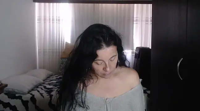 stefilove10 online show from 01/10/25, 02:34