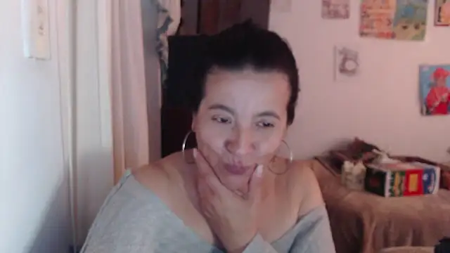 stefilove10 online show from 12/02/25, 04:52