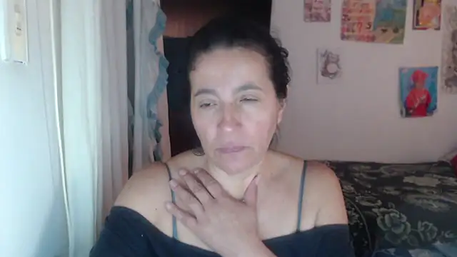 stefilove10 online show from 02/07/25, 06:56