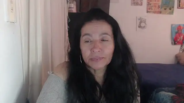 stefilove10 online show from 04/13/26, 01:59