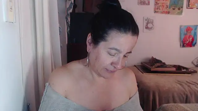 stefilove10 online show from 11/12/25, 04:33