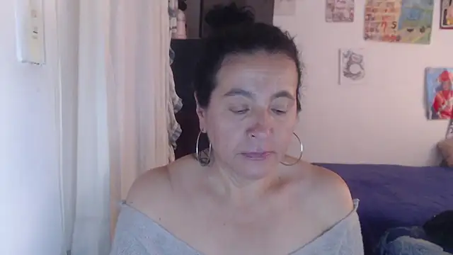 stefilove10 online show from 04/21/26, 02:01