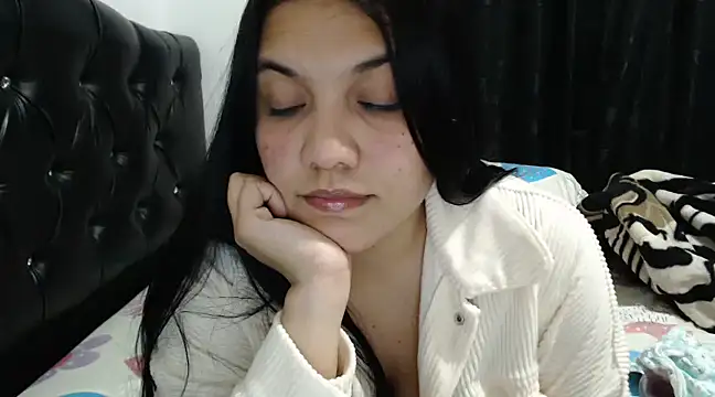 Snapshot of Andrea_hottest_angel chatting on 12/11/24, 04:49 Andrea hottest angel online show from 12/11/24, 04:49