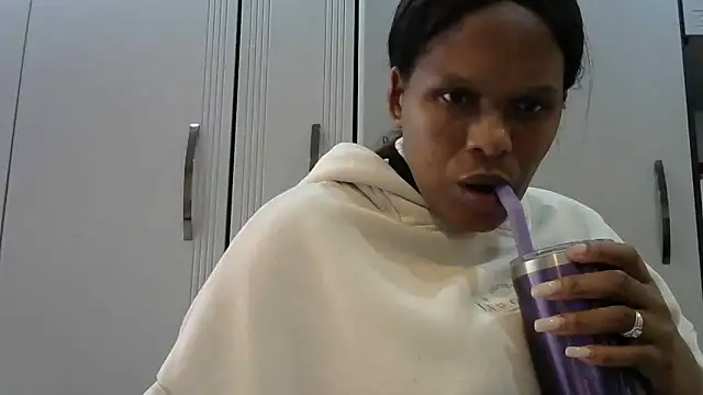 Snapshot of blackslut4u chatting on 05/13/26, 02:24 blackslut4u online show from 05/13/26, 02:24