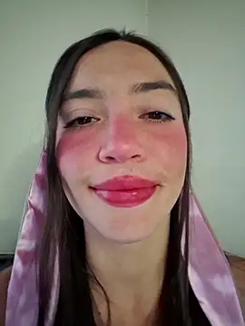 loveuu-bae online show from 10/31/25, 10:05