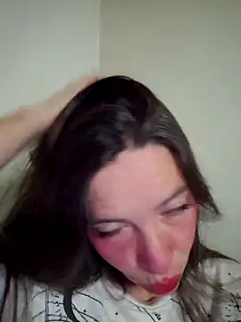 loveuu-bae online show from 11/06/25, 11:53