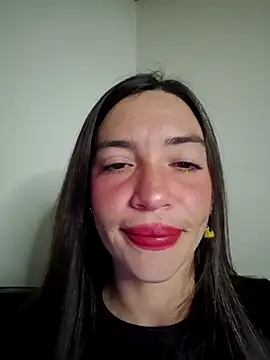 loveuu-bae online show from 11/08/25, 12:03