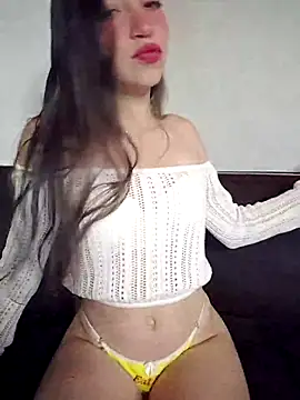 Snapshot of loveuu-bae chatting on 01/16/26, 02:26 loveuu-bae online show from 01/16/26, 02:26